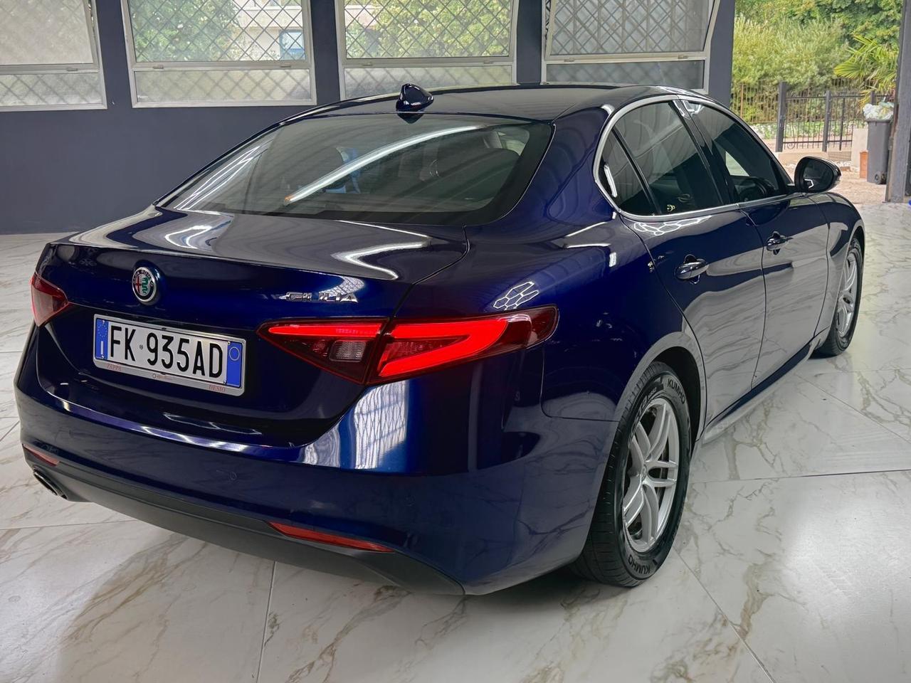 Alfa Romeo Giulia 2.2 Turbodiesel 150 CV AT8