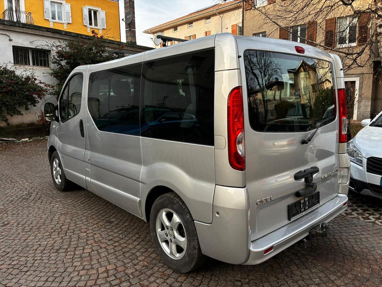 Opel Vivaro 2.0 CDTI 84kW TOUR COSMO 8POSTI