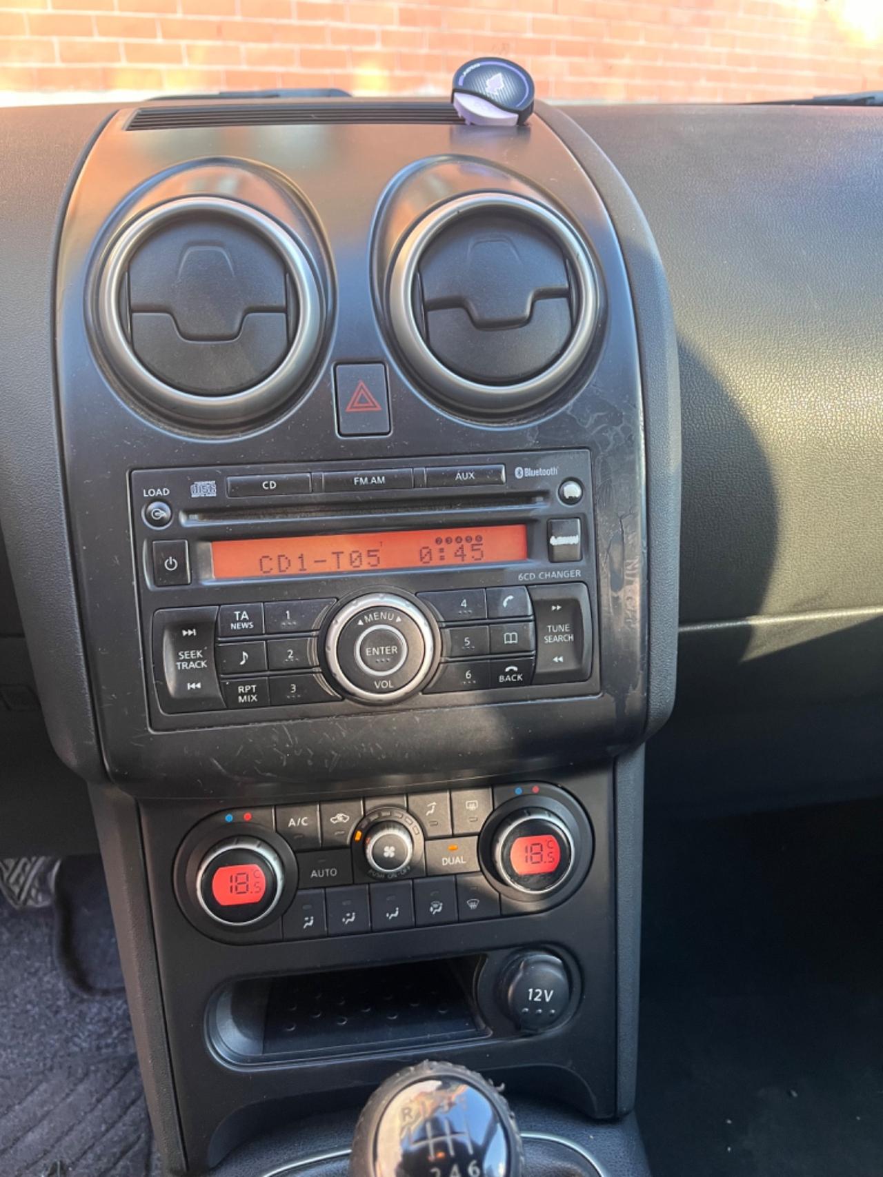 Nissan Qashqai 1.5 dCi PERFETTA SI NEOPATENTATI