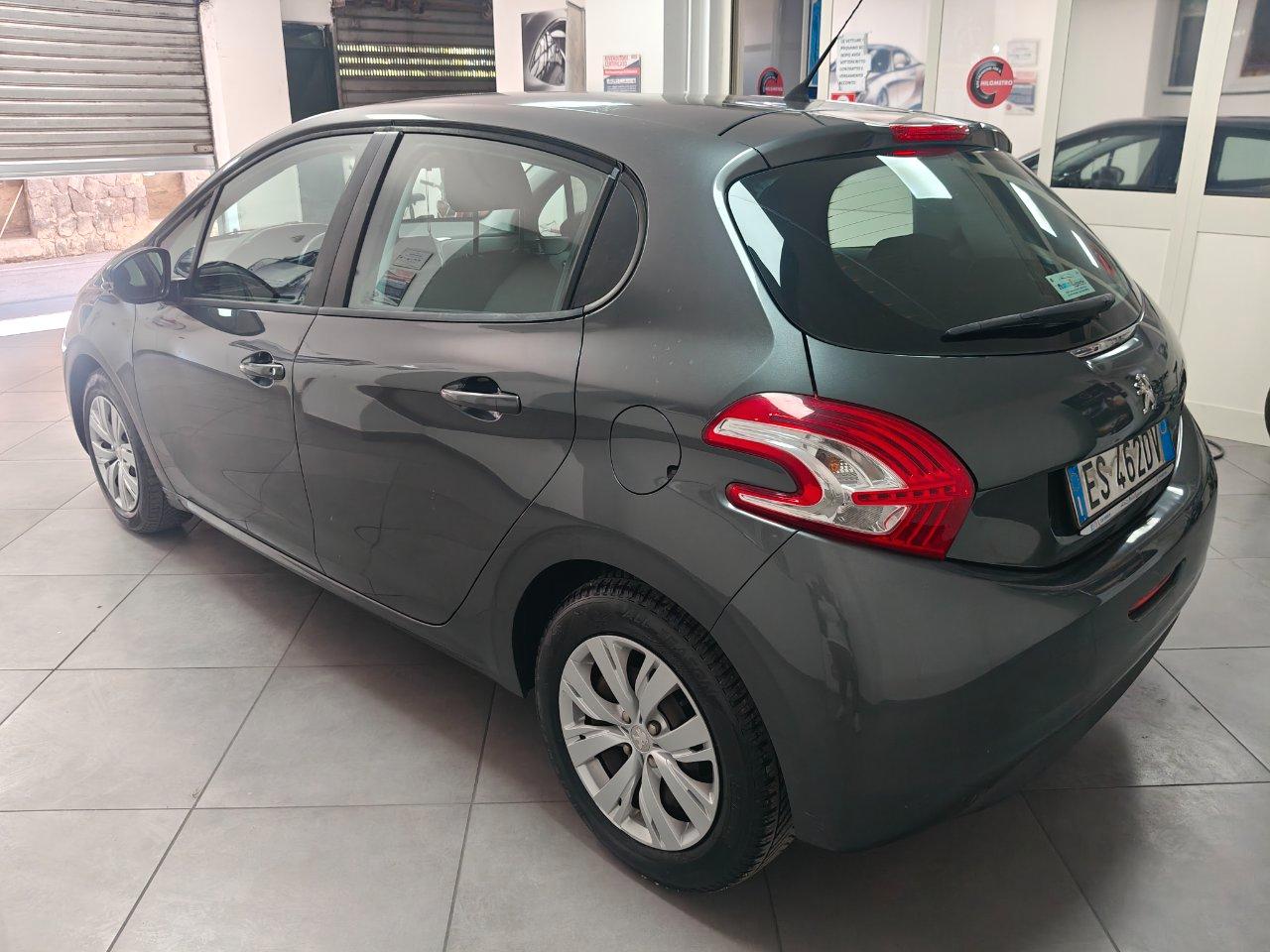 Peugeot 208 5 Porte 208 5p 1.0 puretech (vti) 12v Active LEGGI