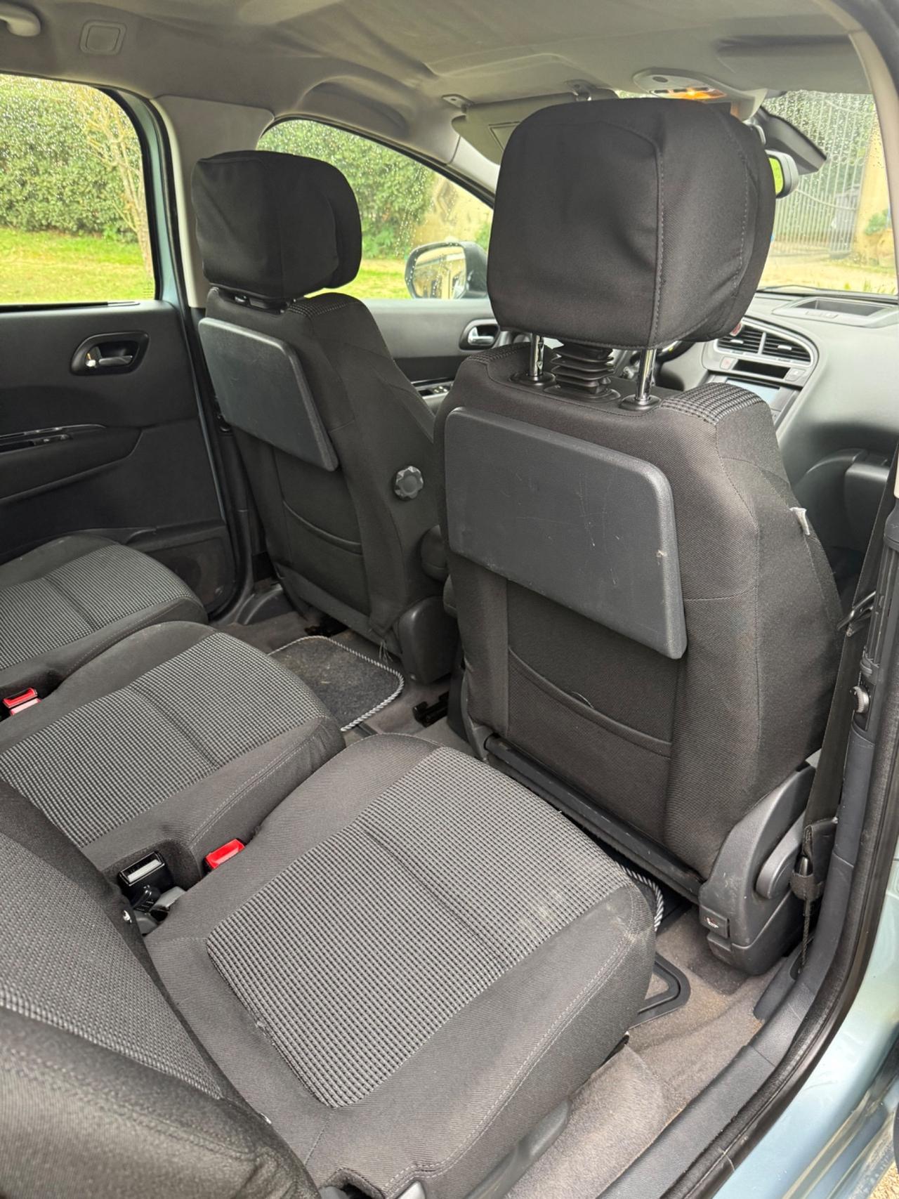 Peugeot 5008 2.0 HDi 150CV Business