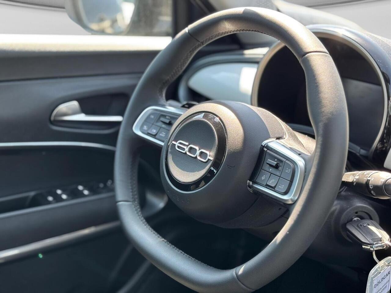 FIAT 600 IV 2023 - 600 1.2 hybrid Pop 145cv auto