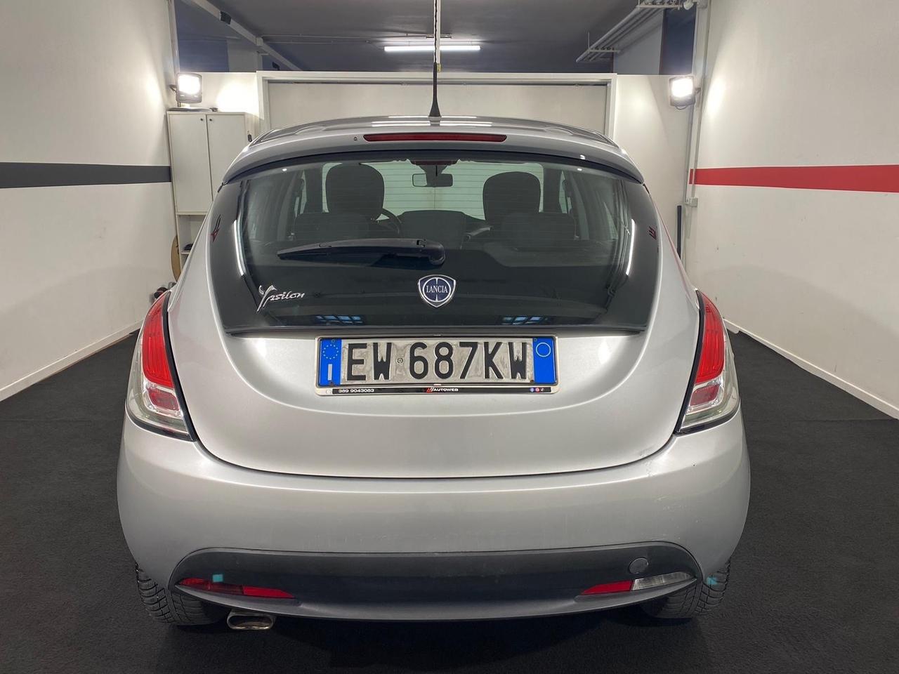 Lancia Ypsilon 1.2 69 CV *NEOPATENTATI*