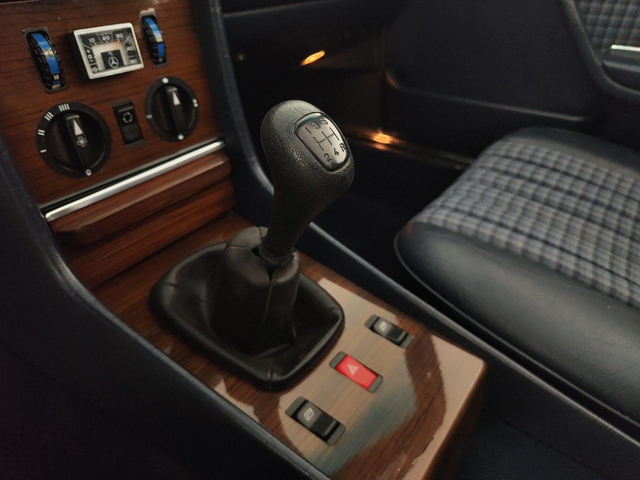 Mercedes-Benz SL 280 Roadster
