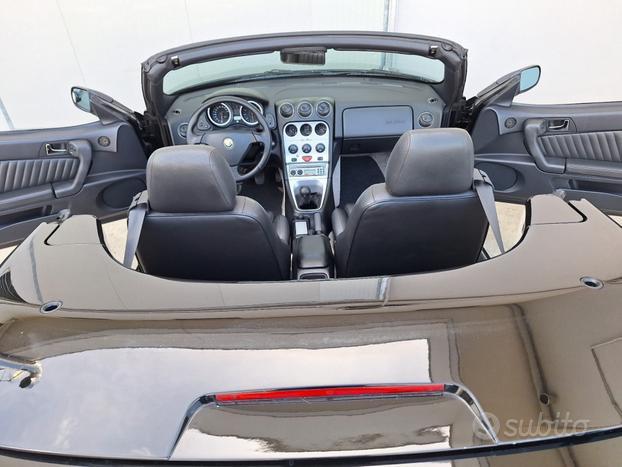 lfa Romeo Spider 1.8 Twin Spark Distribuzione ok.