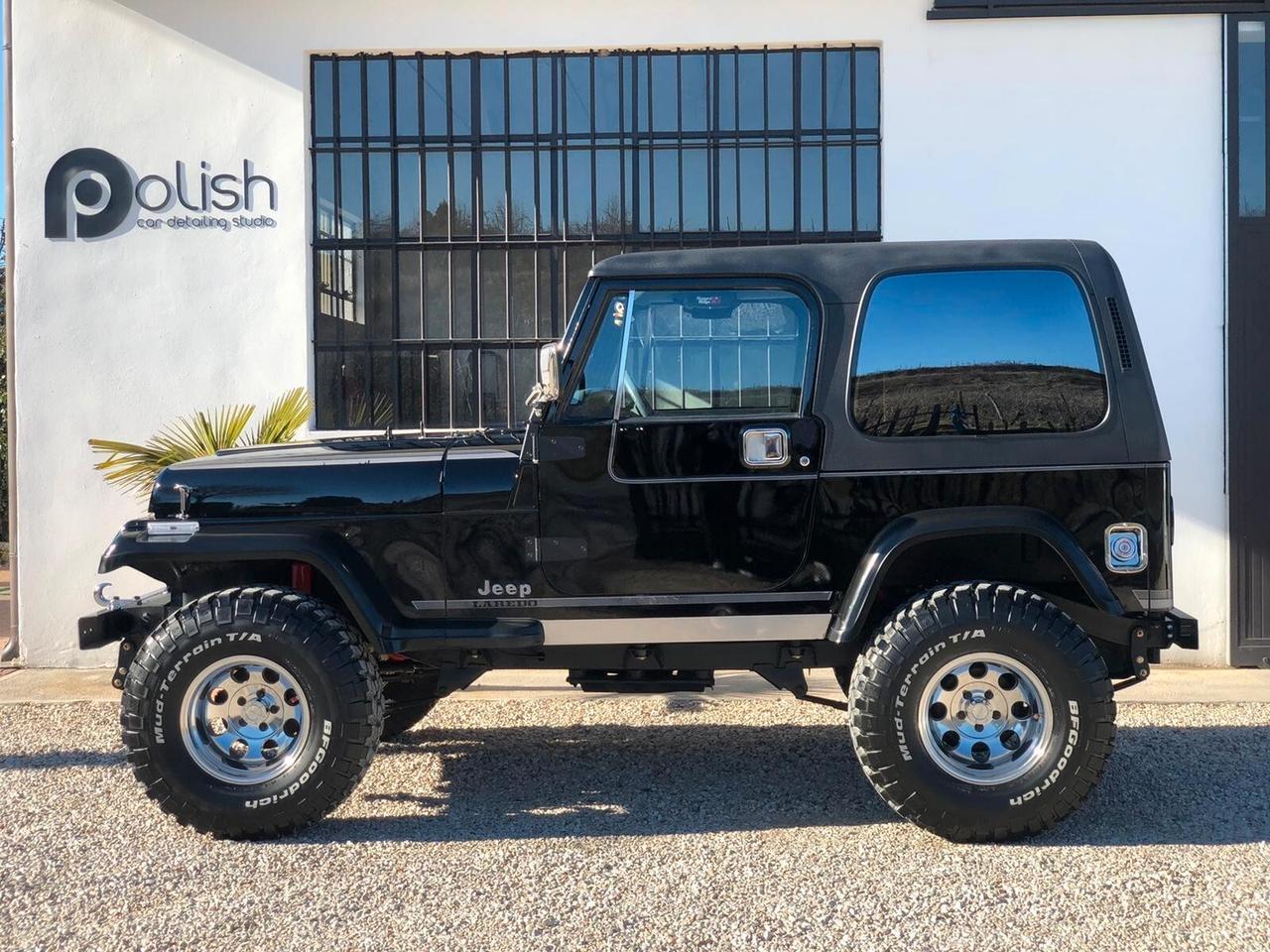 Jeep Wrangler Laredo 4.2 GPL #GM