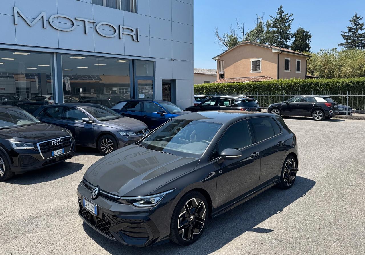 Volkswagen Golf 2.0TDi R-Line PLUS 150cv DSG / No Vincoli
