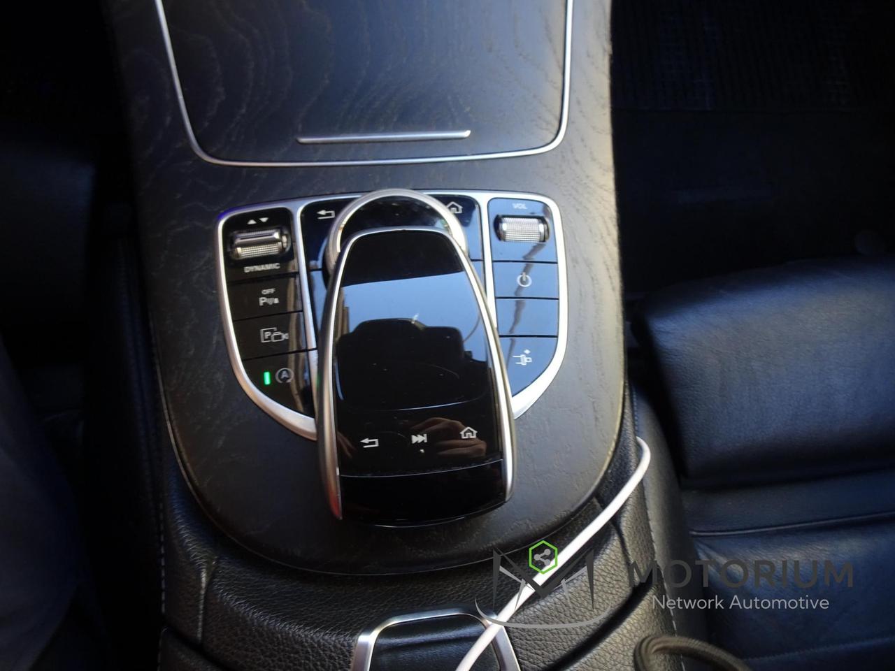 Mercedes-Benz E 220 d Auto Premium Plus