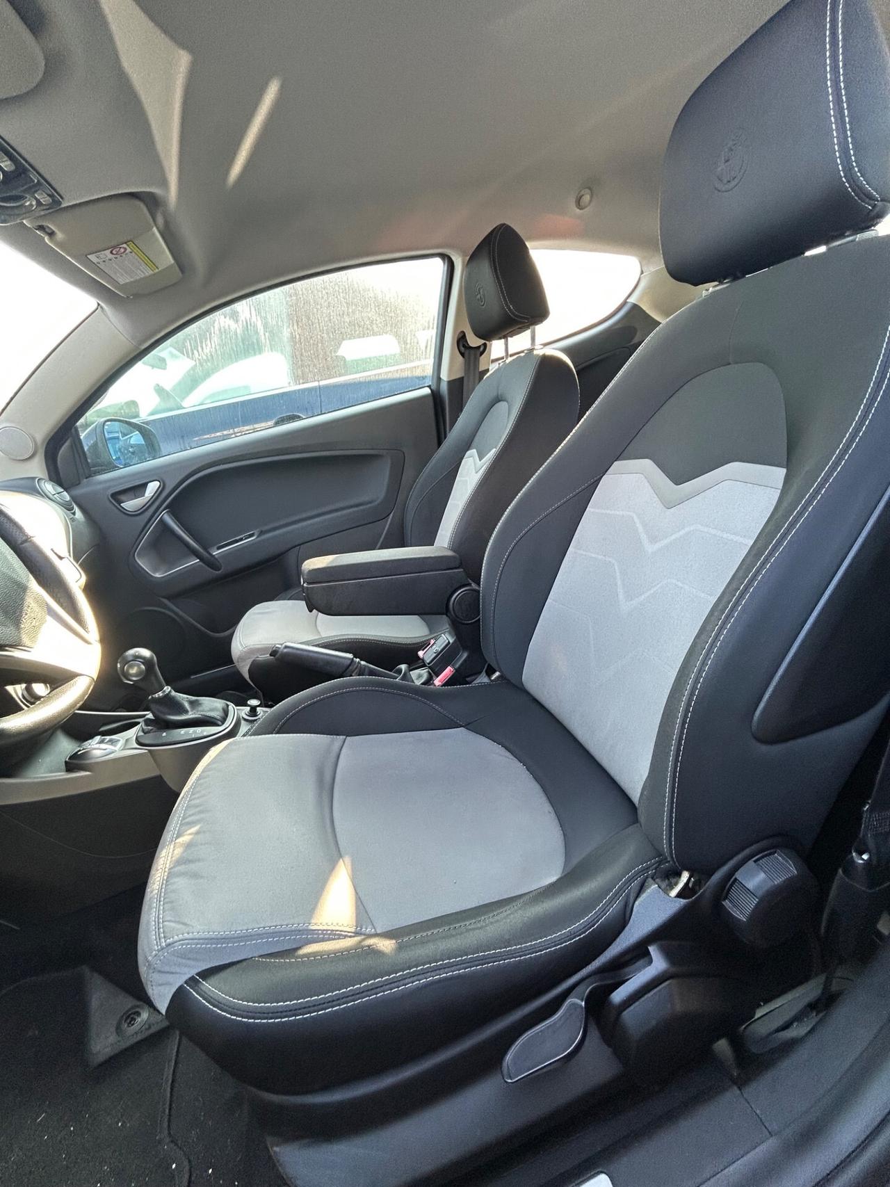 Alfa Romeo MiTo 1.4 T 140 CV M.air S&S TCT Distinctive