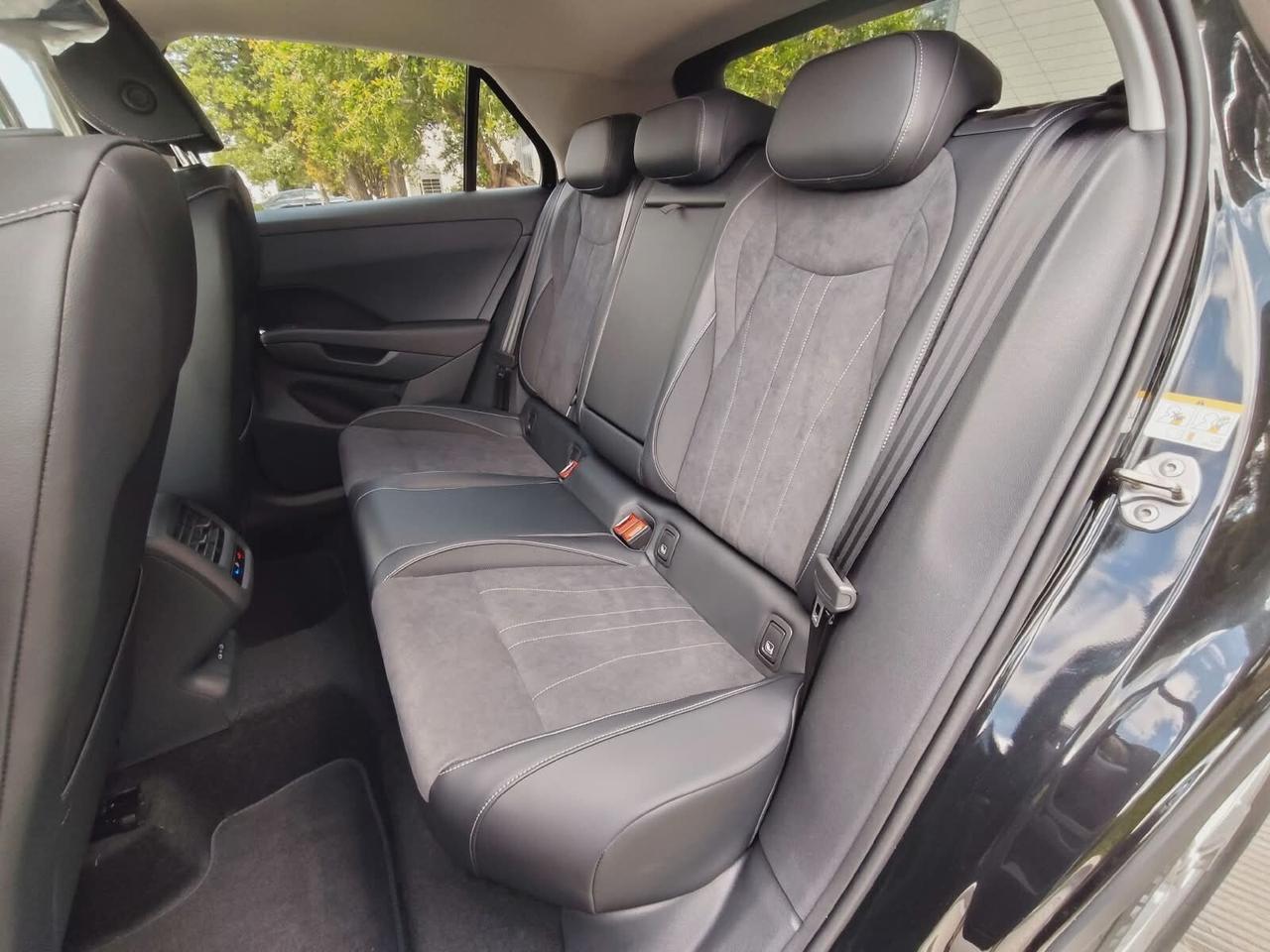 Volkswagen T-Roc 1.5 eTSI ACT DSG Style