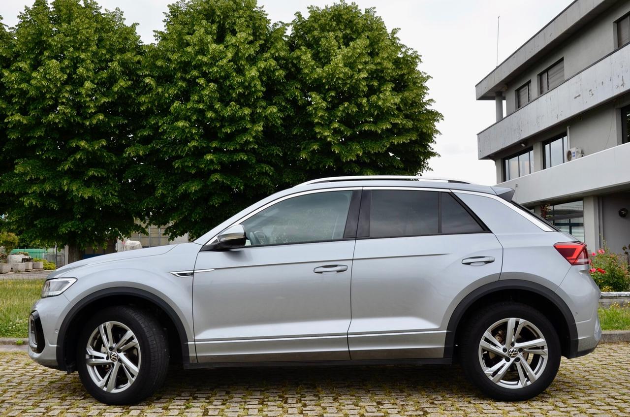 VOLKSWAGEN T-ROC 1.5 TSI R-LINE 150cv DSG, UNICOPROPRIETARIO, GAR. VW 12/27, SERVICE 5/26, UFF ITALIANA, FARI LED, APPLE ANDROID, PERMUTE