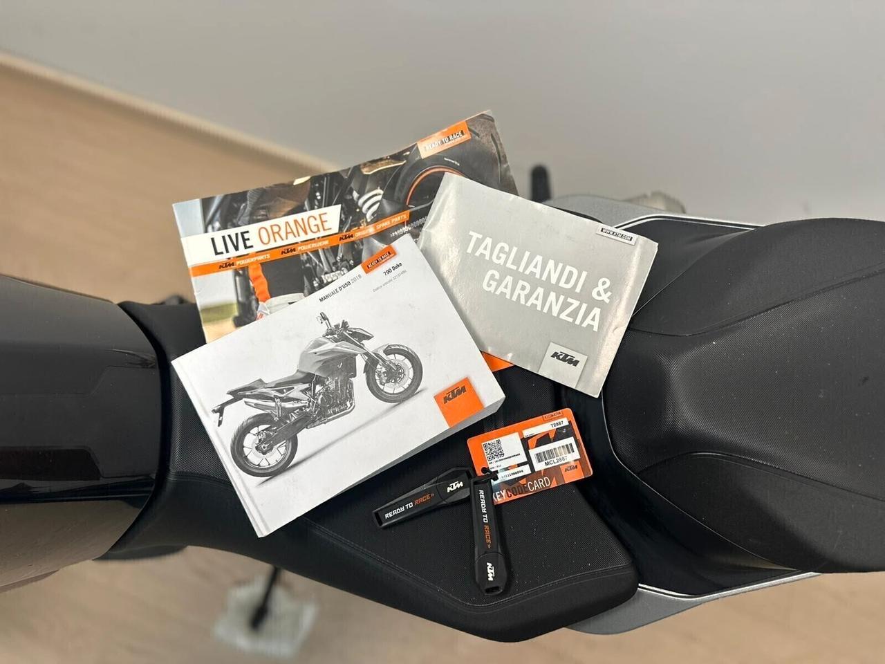 KTM DUKE 790 SCARICO MIVV DA 99€ AL MESE