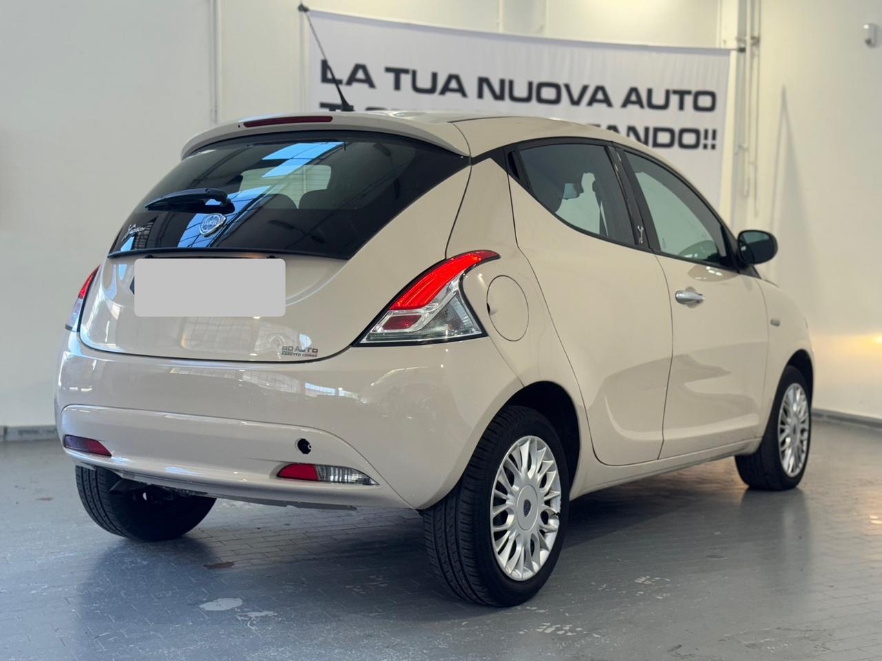 Lancia Ypsilon 1.2 69 CV 5 porte Opening Edition