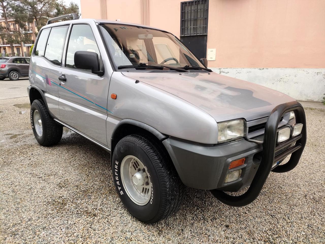 Ford Maverick 2.4i alias Nissan Terrano