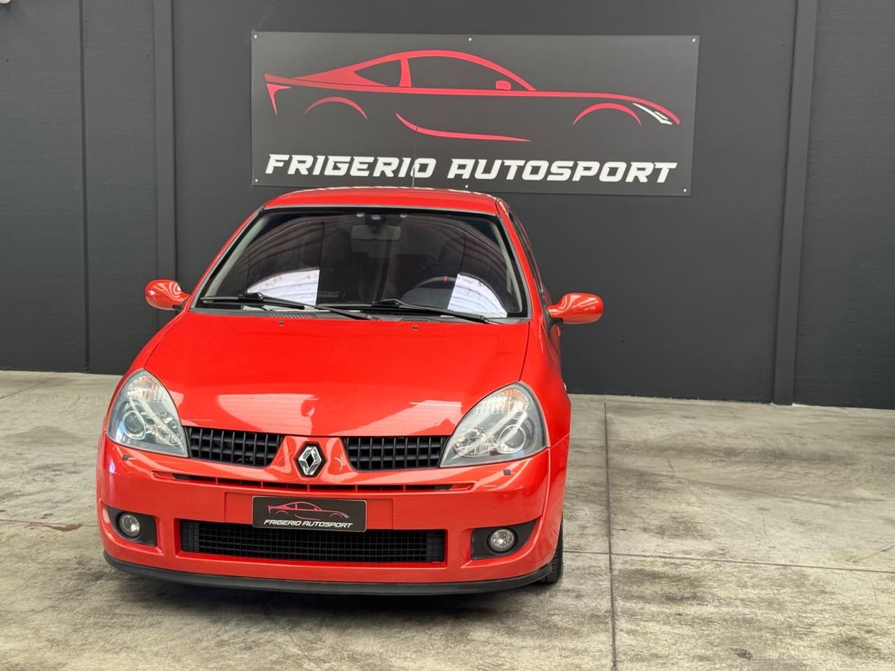 Renault Clio rs 182