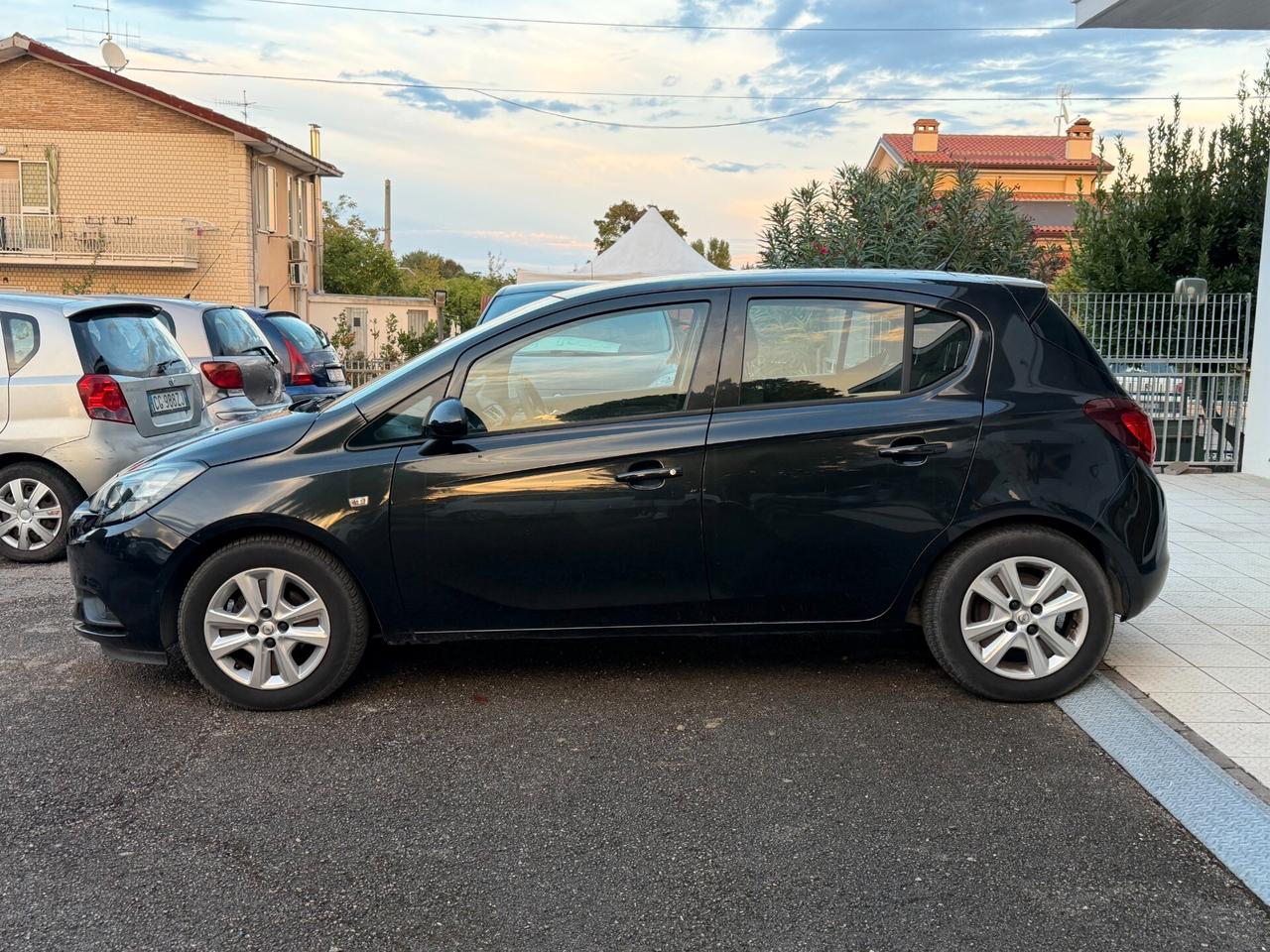 Opel Corsa 1.4 90CV GPL Tech 5 porte Cosmo