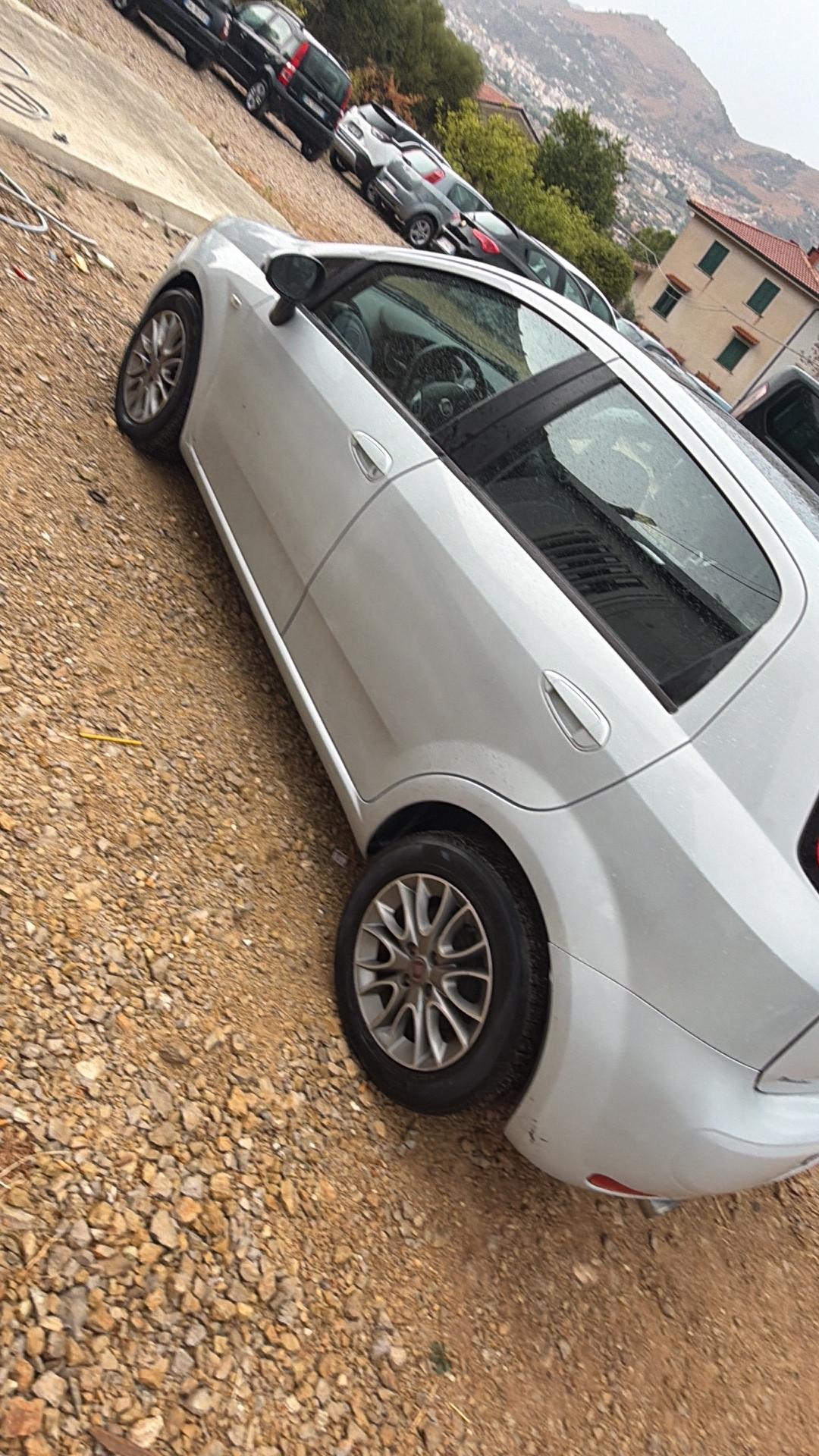 Fiat Punto 1.3 MJT II 75 CV 5 porte Lounge