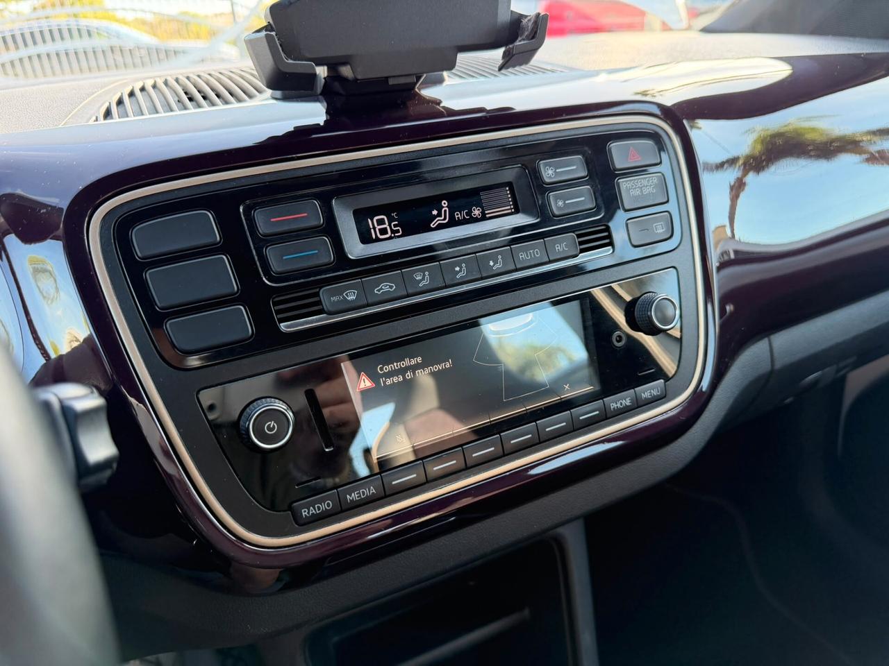 Seat Mii 1.0 ASG 60Cv by Cosmopolitan - automatica