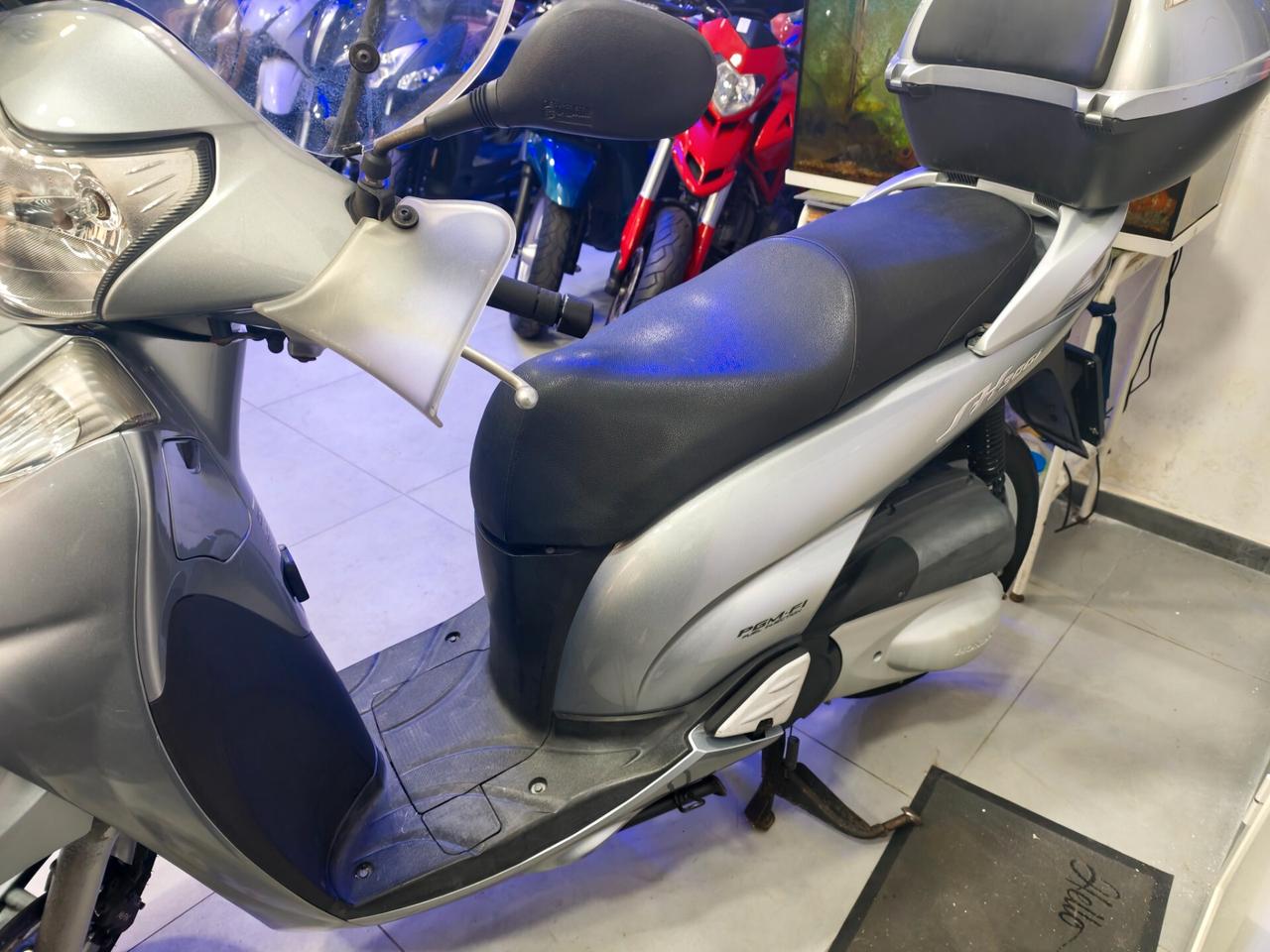 Honda SH 300