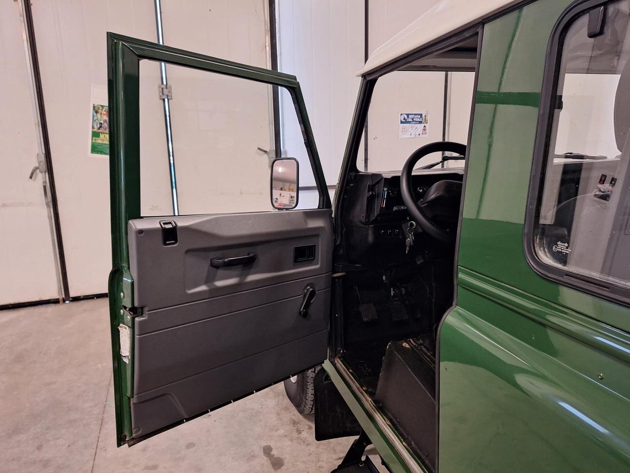 Land Rover Defender td5