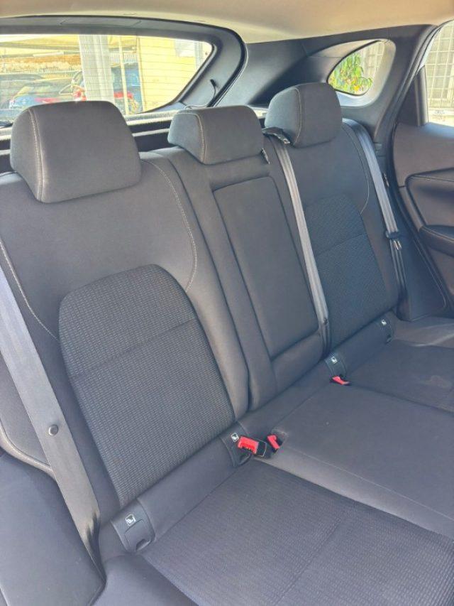 NISSAN Qashqai MHEV 158 CV Xtronic Business