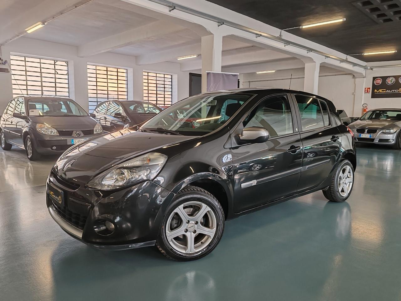 Renault Clio 1.2 16V 3 porte Luxe