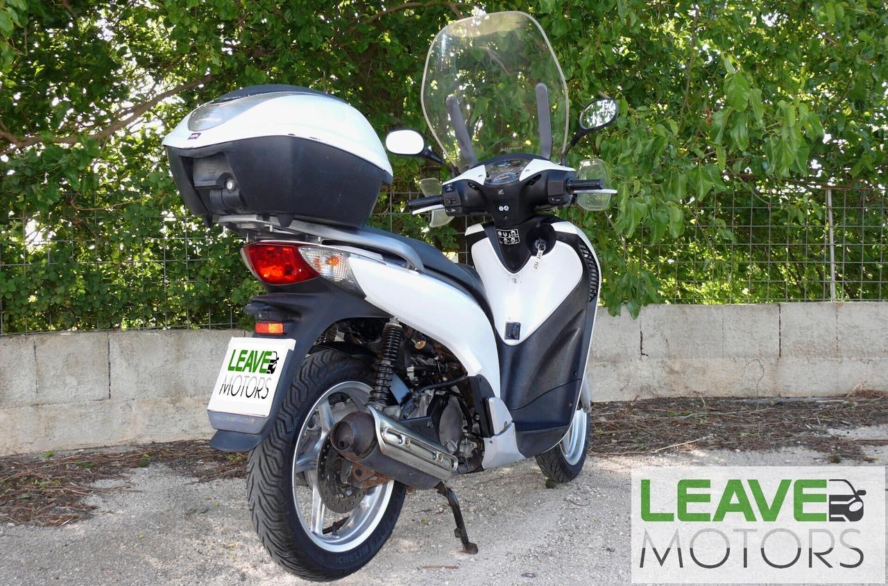 Honda SH 150 Scooter (M1434)