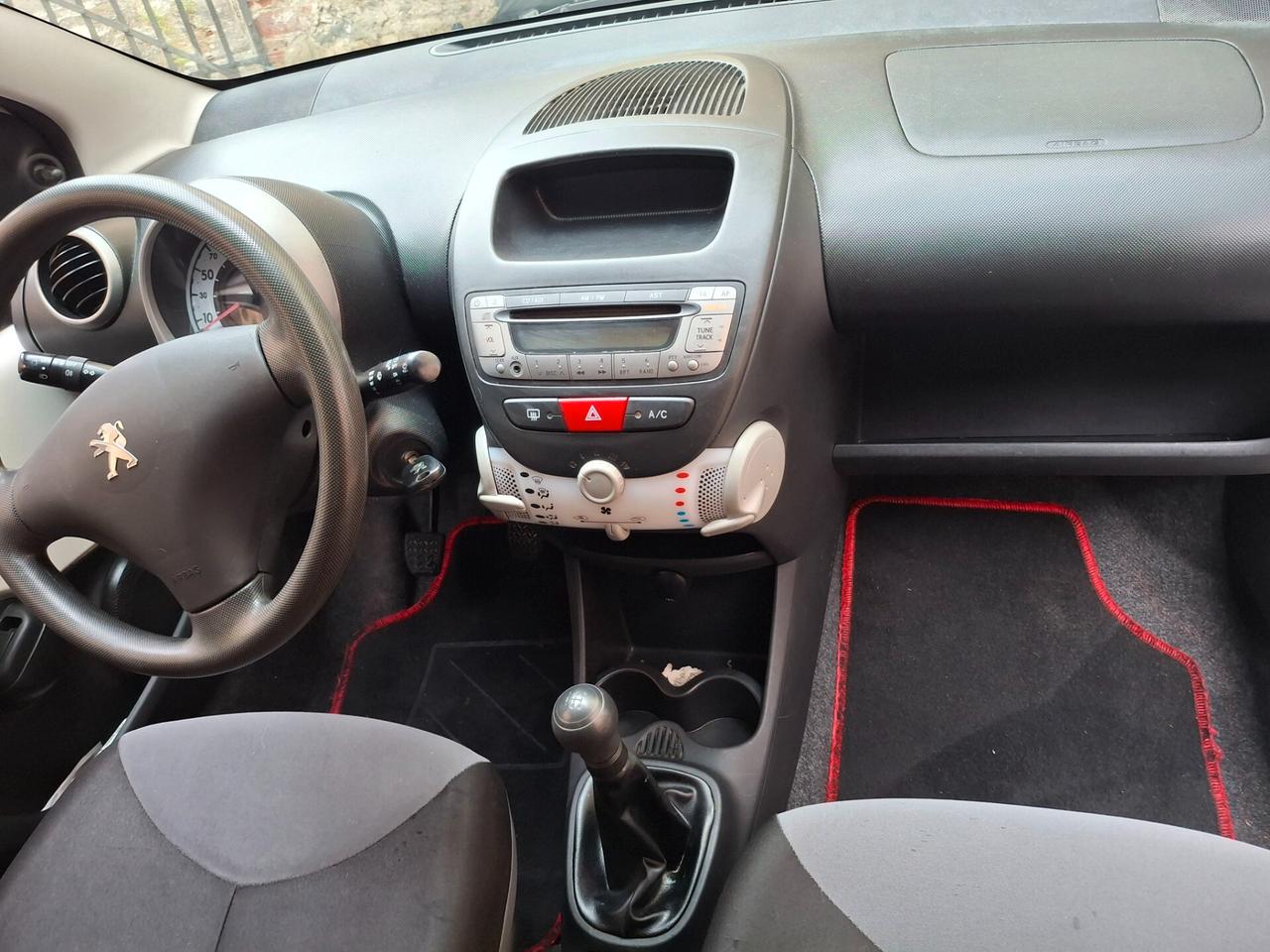 Peugeot 107 1.0 Benzina 68CV. 5 Porte-OK NEOPATENTATI-