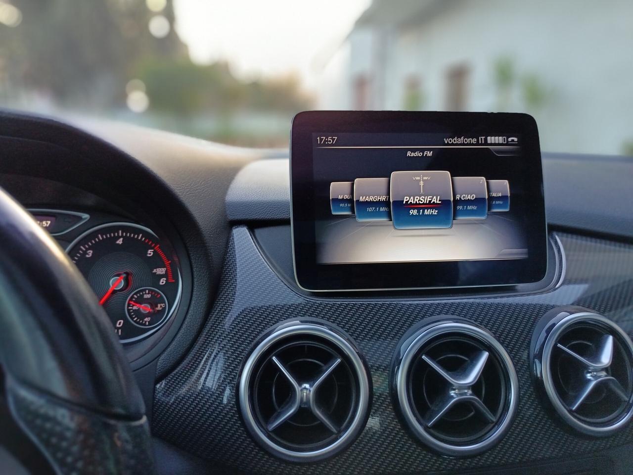 MERCEDES-BENZ B 180 D Sport AMG ProMMo