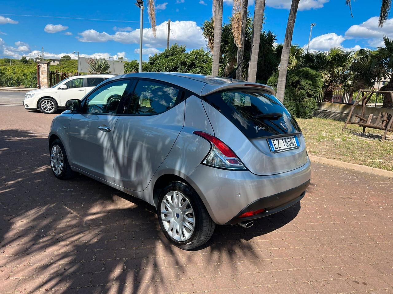 Lancia Ypsilon 1.3 MJT 16V 95 CV 5 porte S&S Elle