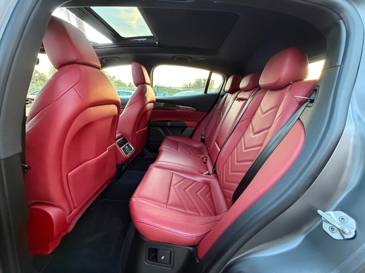 Maserati Grecale MHEV 330 CV AWD Modena Tetto Sonos Faber Grigio Lava