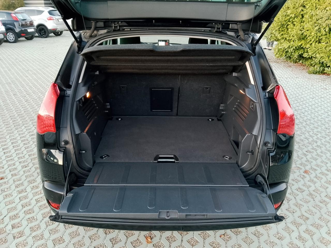 Peugeot 3008 1.6 HDi~149.000~11/2012
