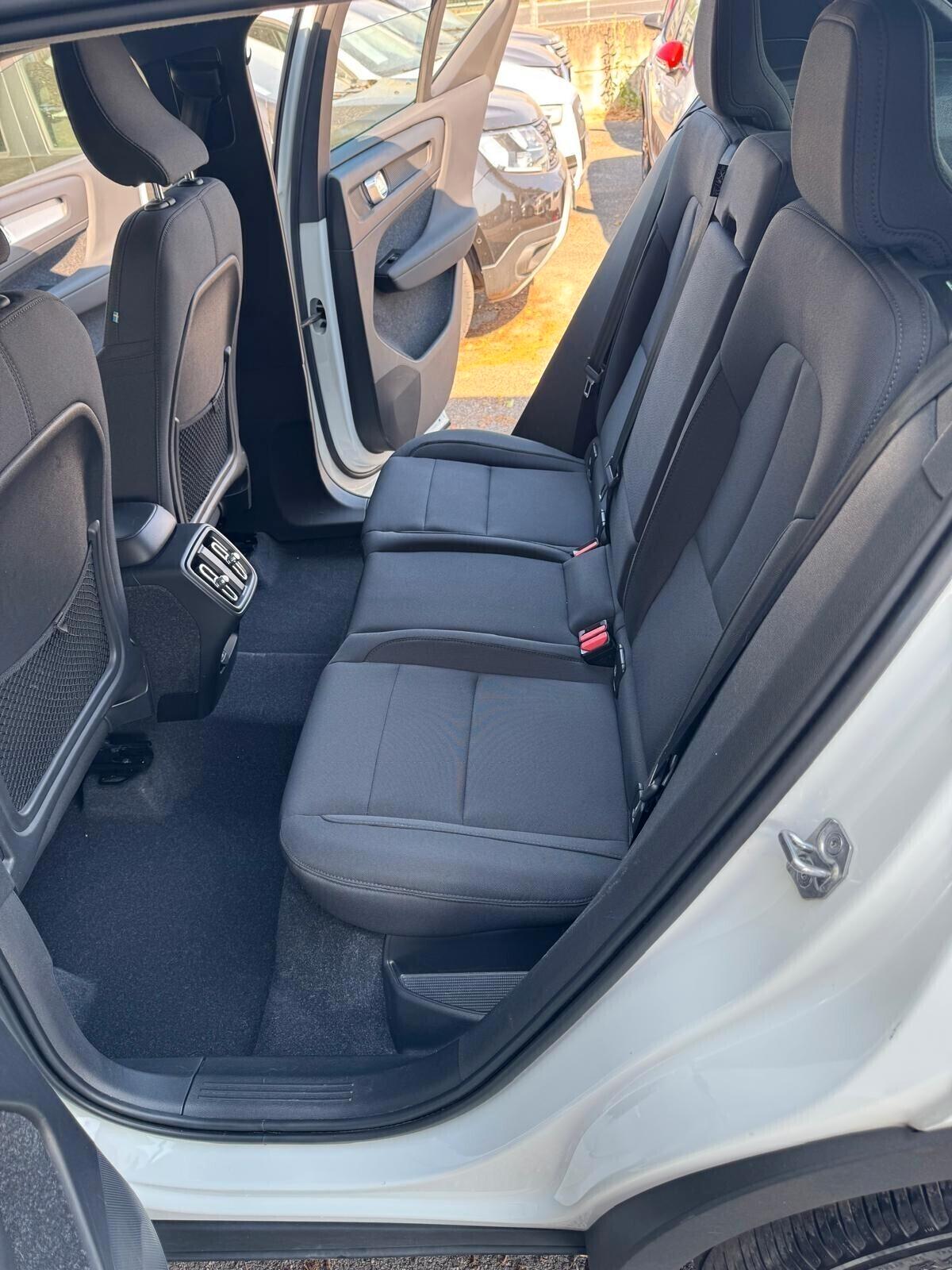 Volvo XC40 T2 Geartronic Momentum Core