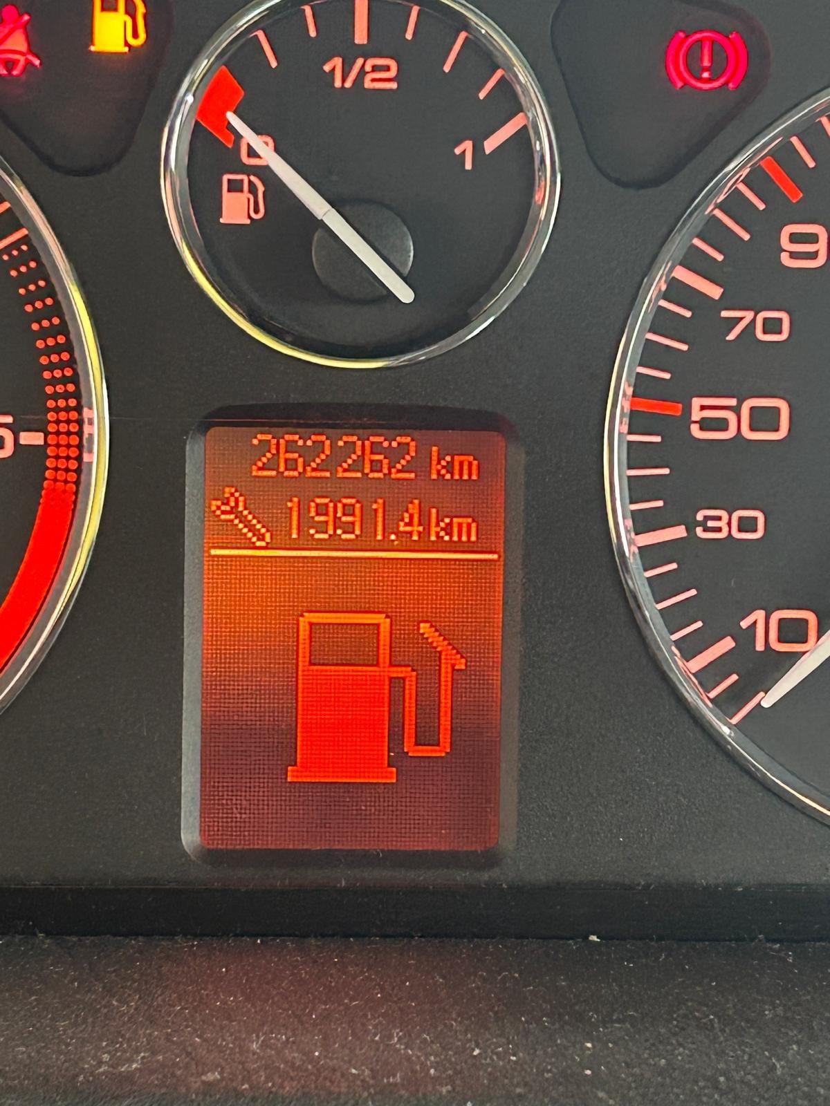 Peugeot 407 2.0 HDi SW Ciel Tecno