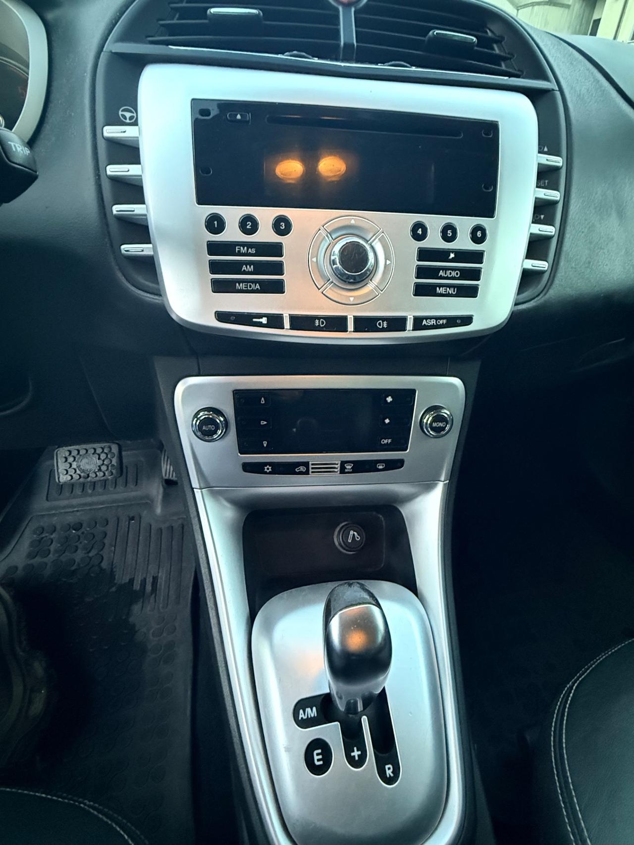 Lancia Delta 1.6 MJT DPF Selectronic Platino