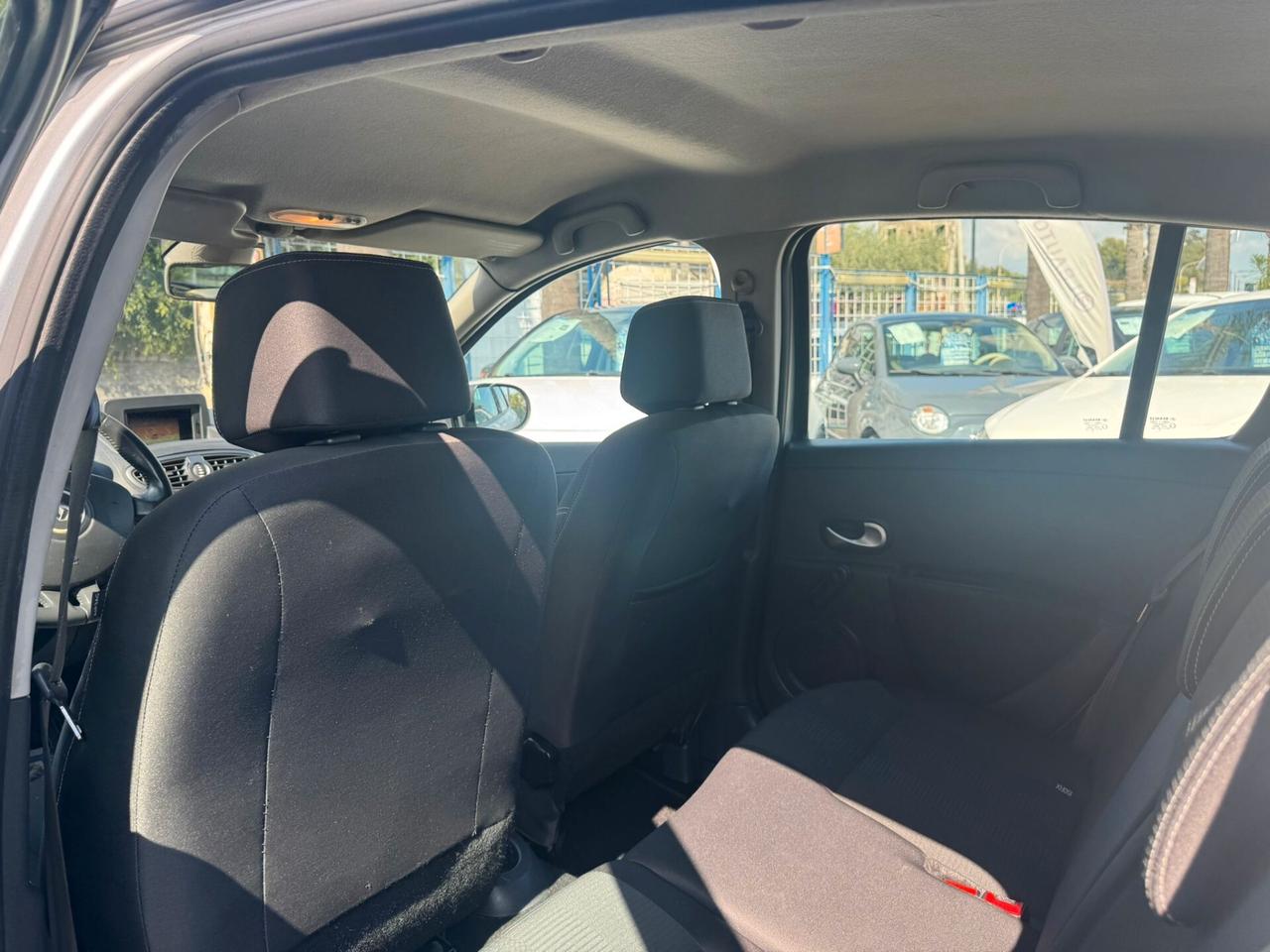 Renault Clio 1.5 DCI 75CV 5P 20TH DYNAMICQUE