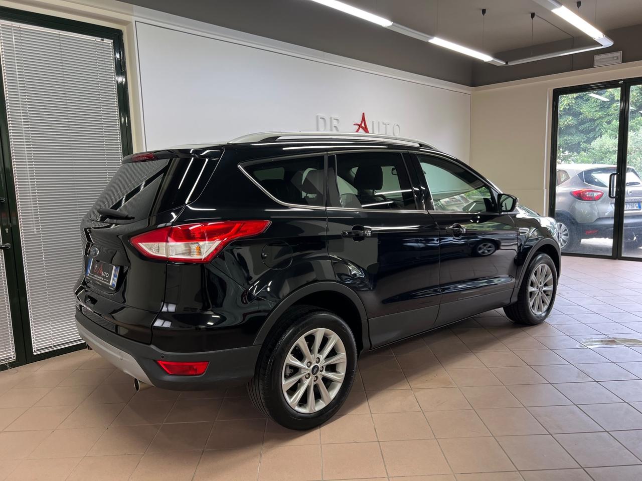 Ford Kuga 2.0 TDCI 120 CV S&S 2WD Titanium