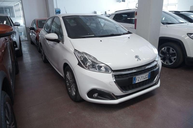 Peugeot 208 I 2015 5p 1.2 puretech Allure s&s 82cv neopatentati