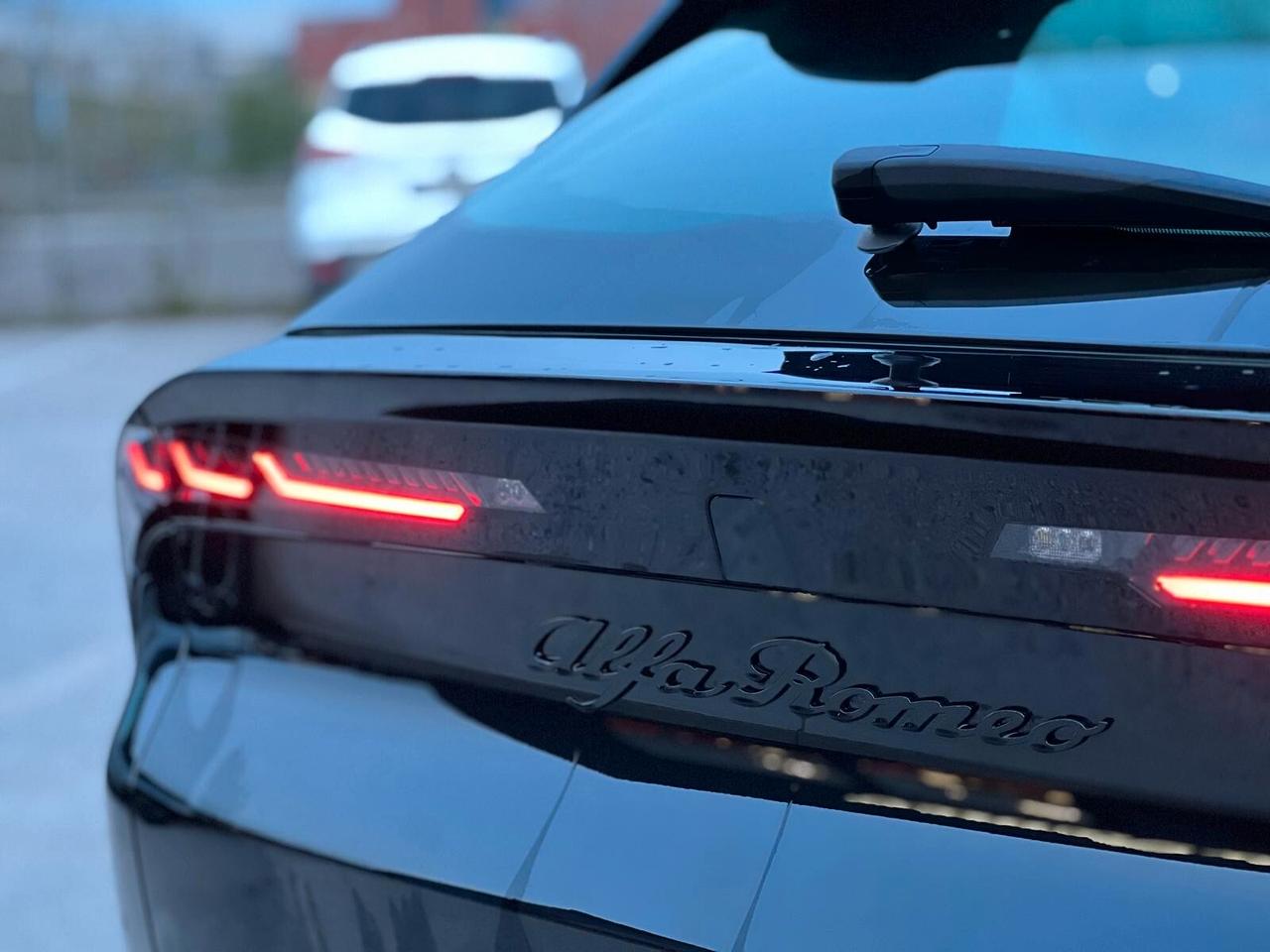 Alfa Romeo Junior 1.2 145 CV Hybrid eDCT6