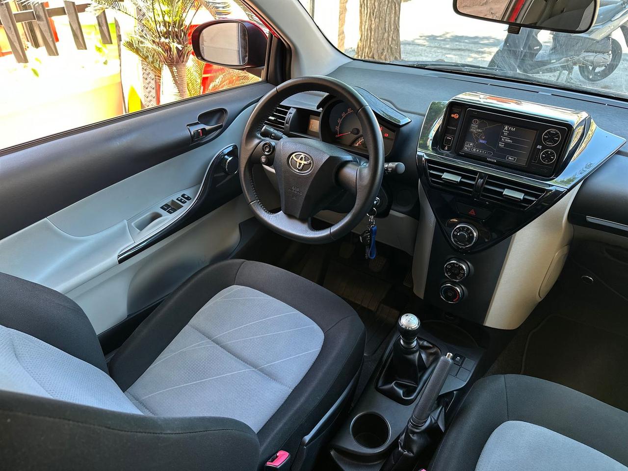 Toyota iQ 1.0 #11374