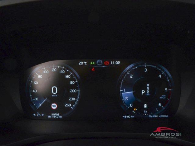 VOLVO V60 B4 (d) Geartronic R-Design
