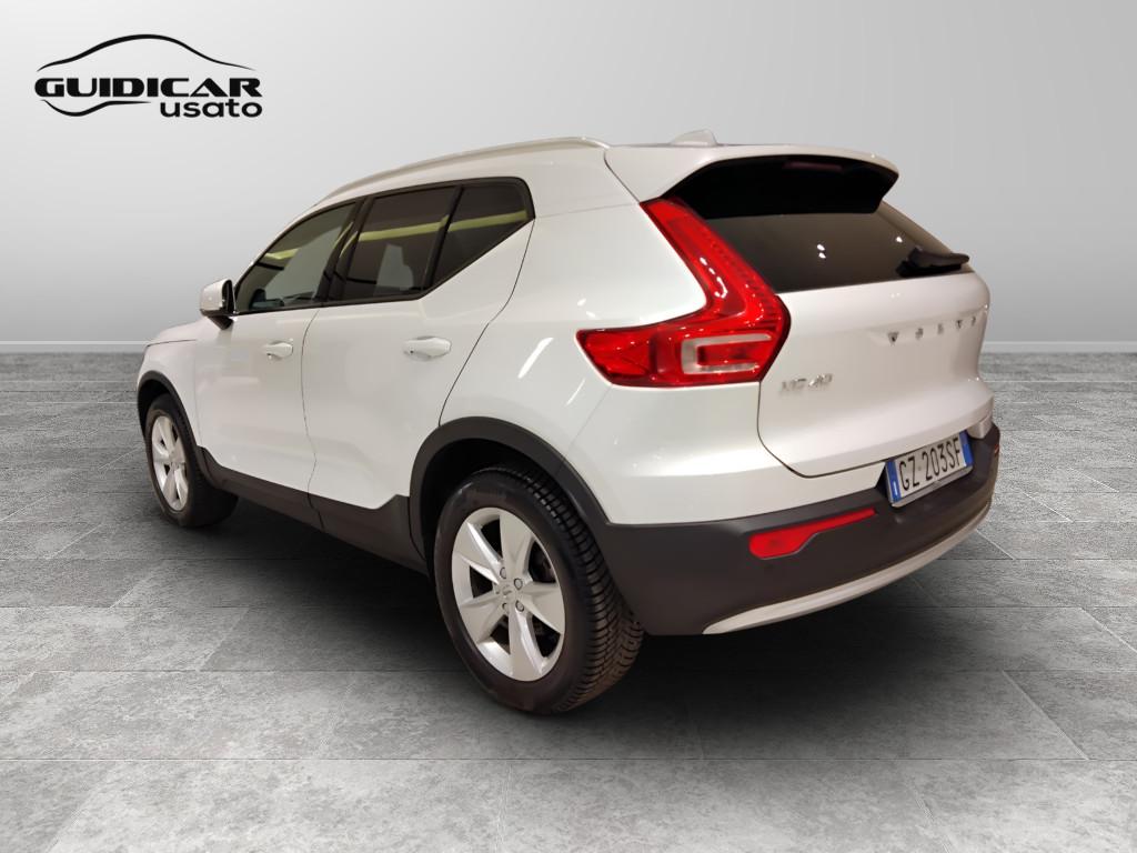 VOLVO XC40 2023 - XC40 2.0 b3 Core auto
