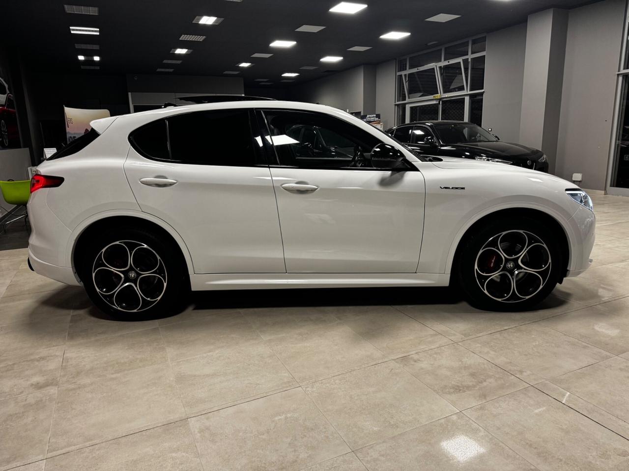 ALFA ROMEO STELVIO VELOCE TETTO APRIBILE 2.2 MJET 210CV Q4