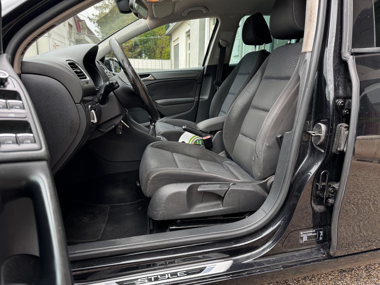 Volkswagen Golf 1.6 TDI DPF 5p. Style