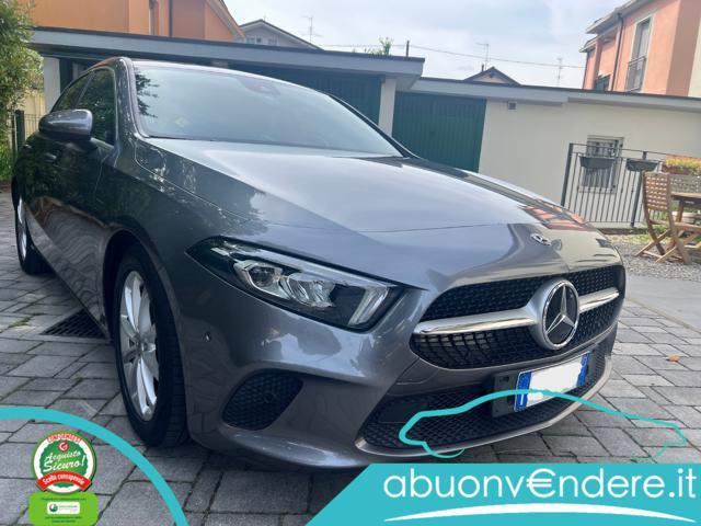 MERCEDES-BENZ A 180 d Automatic Business Extra