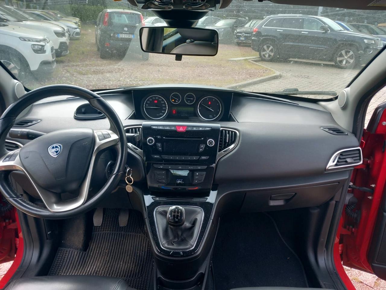 Lancia Ypsilon 1.3 MJT 16V 95 CV 5 porte S&S Silver