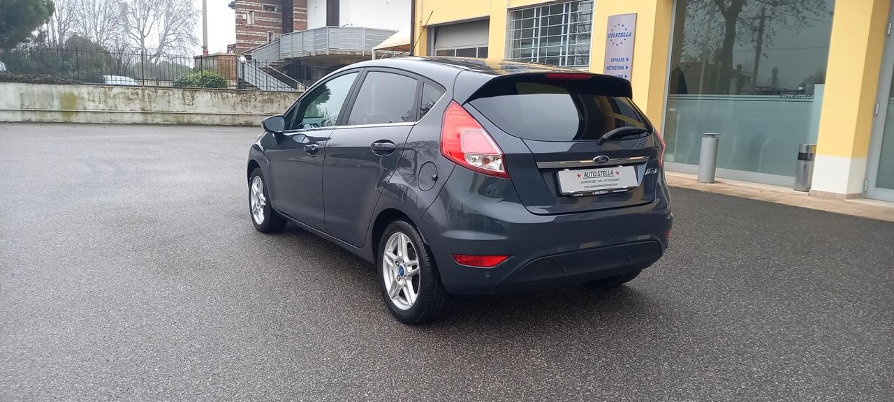 Ford Fiesta Modello Titanium cc. 1.000 Benzina 5 Porte 5 Posti Utilizzabile anche dai Neopatentati.