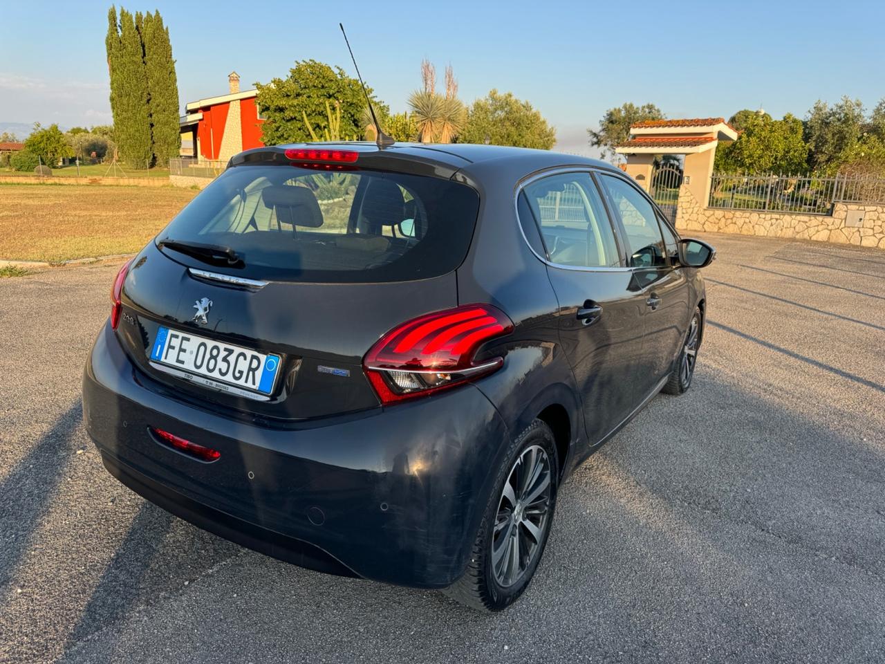 Peugeot 208 BlueHDi 75 5 porte Allure