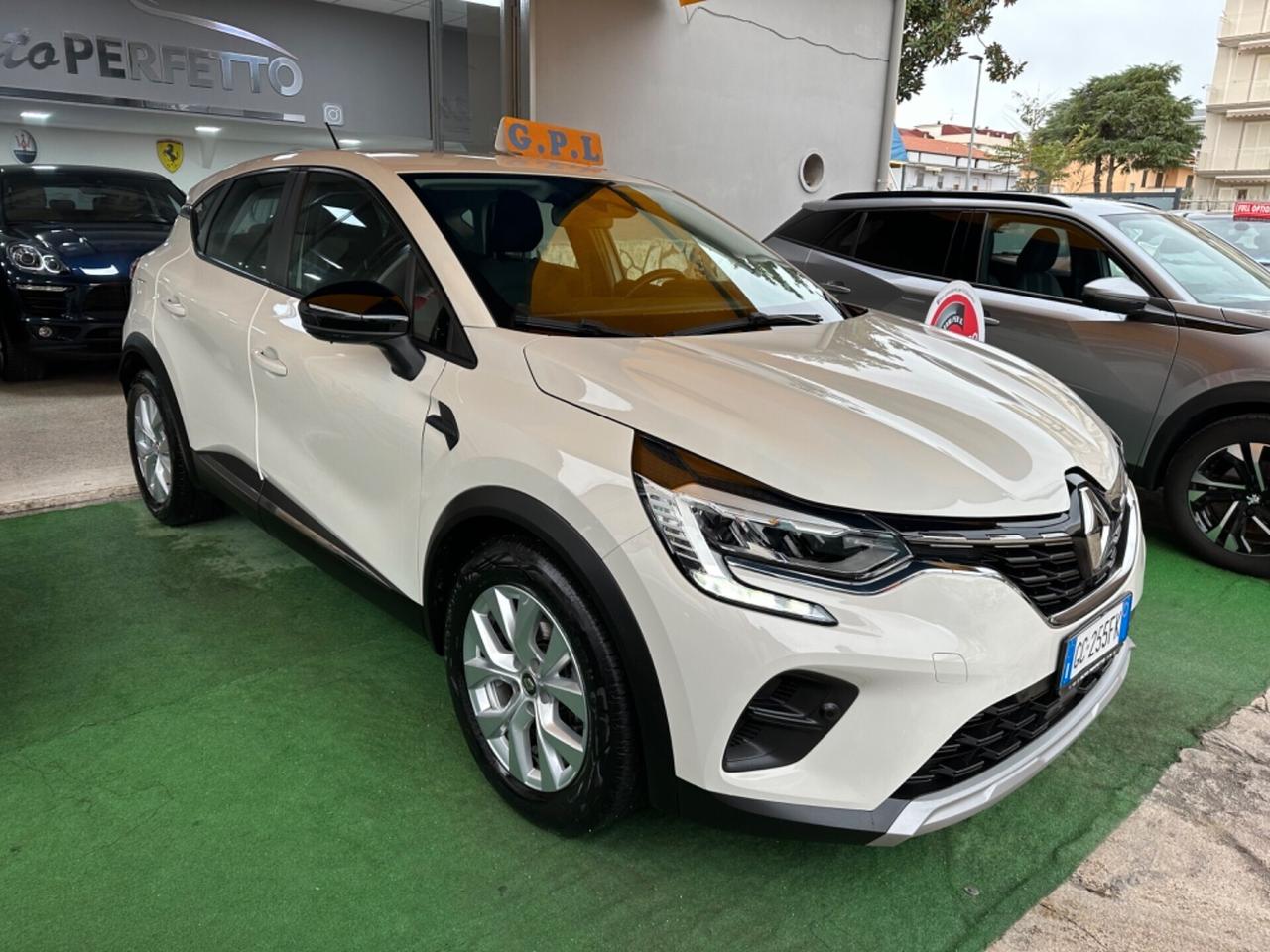 Renault Captur TCe 12V 100 CV GPL Intens