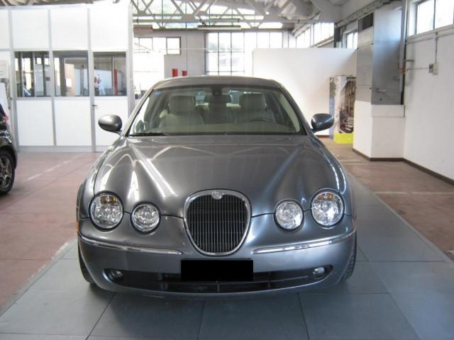 JAGUAR S-Type (X206) 2.7 diesel V6 cat Exec.